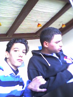 chouf a 3emmi khbizza f lappareil baraka mn l9ess